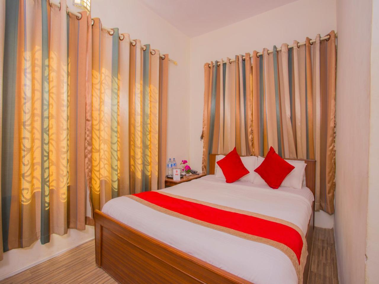 Oyo 255 White Zambala Hotel Kathmandu Exterior photo