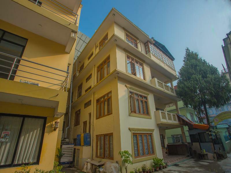 Oyo 255 White Zambala Hotel Kathmandu Exterior photo