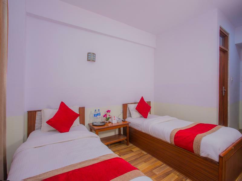 Oyo 255 White Zambala Hotel Kathmandu Exterior photo
